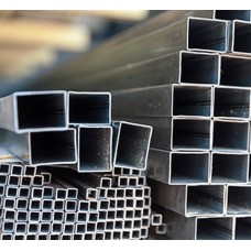 Труба нержавеющая квадратная сварная зеркальная 1.4307 / 304L 10х10х1 мм EN 10219